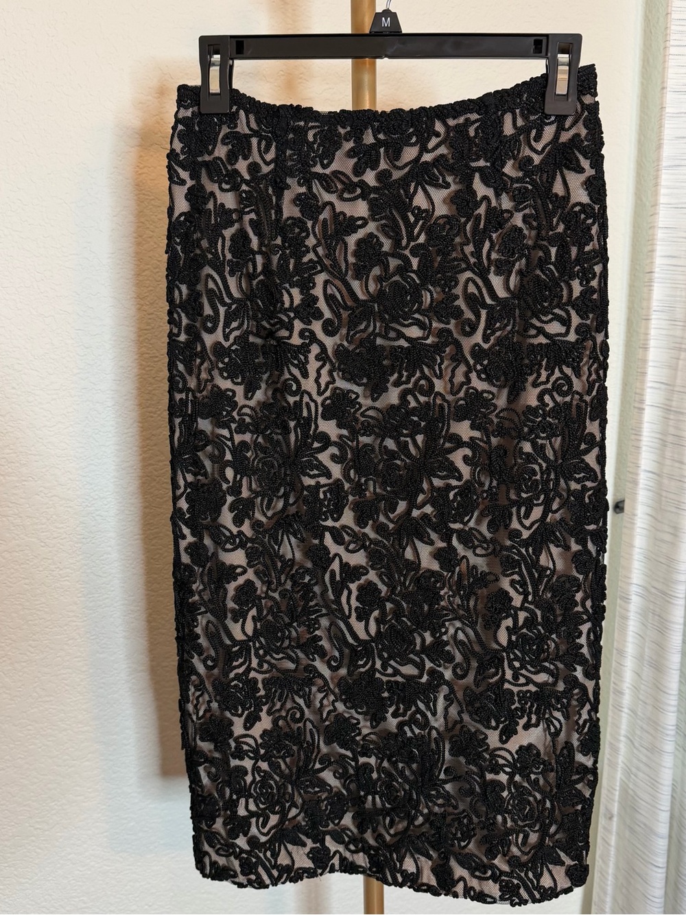 David Meister Black Lace Overlay Pencil Skirt